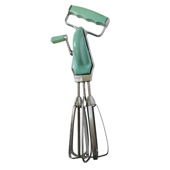 Vintage Maid of Honor egg beater/hand mixer, light turquoise. - Picture 1 of 4